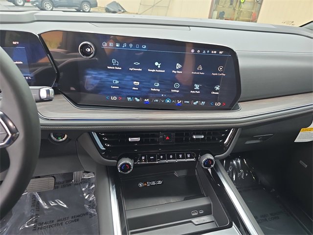 2025 Chevrolet Suburban Premier photo 21