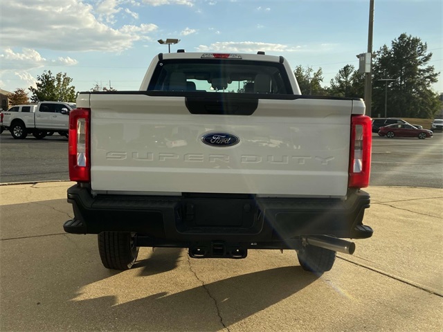 2026 Ford F-250 photo 3