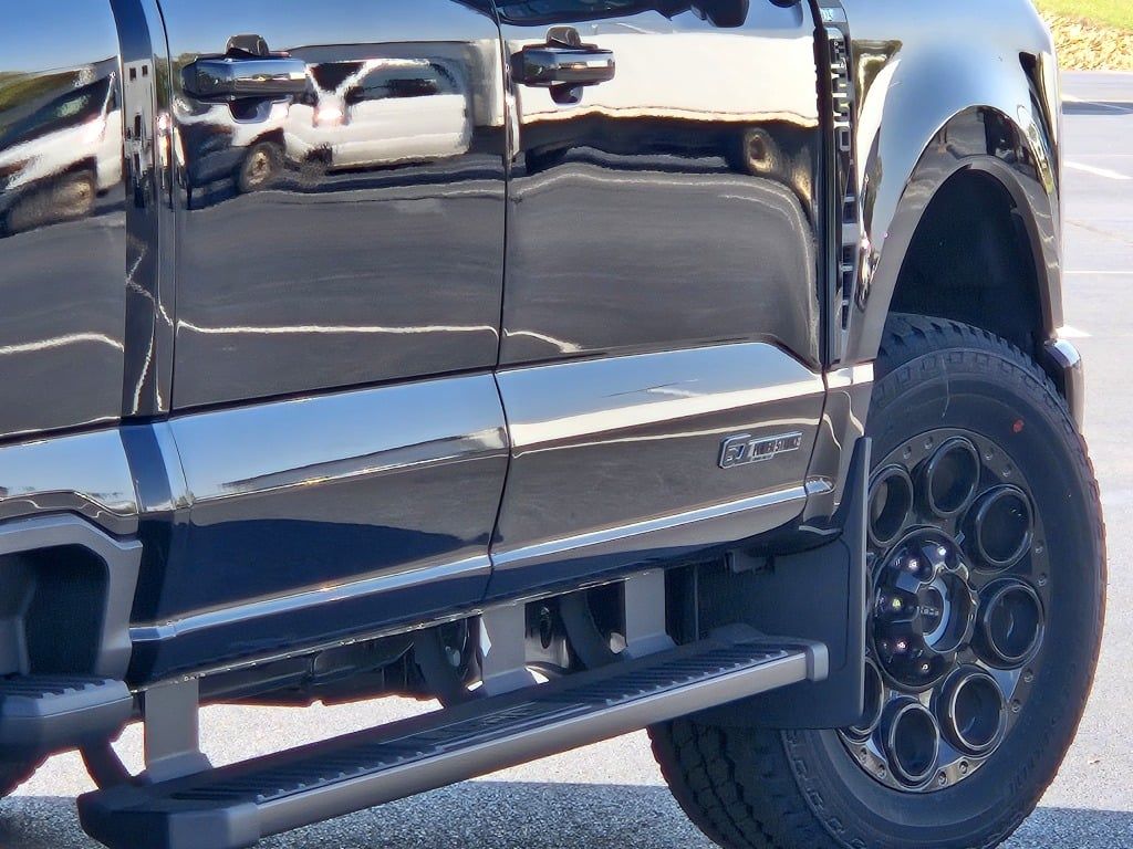 2026 Ford F-250 photo 10