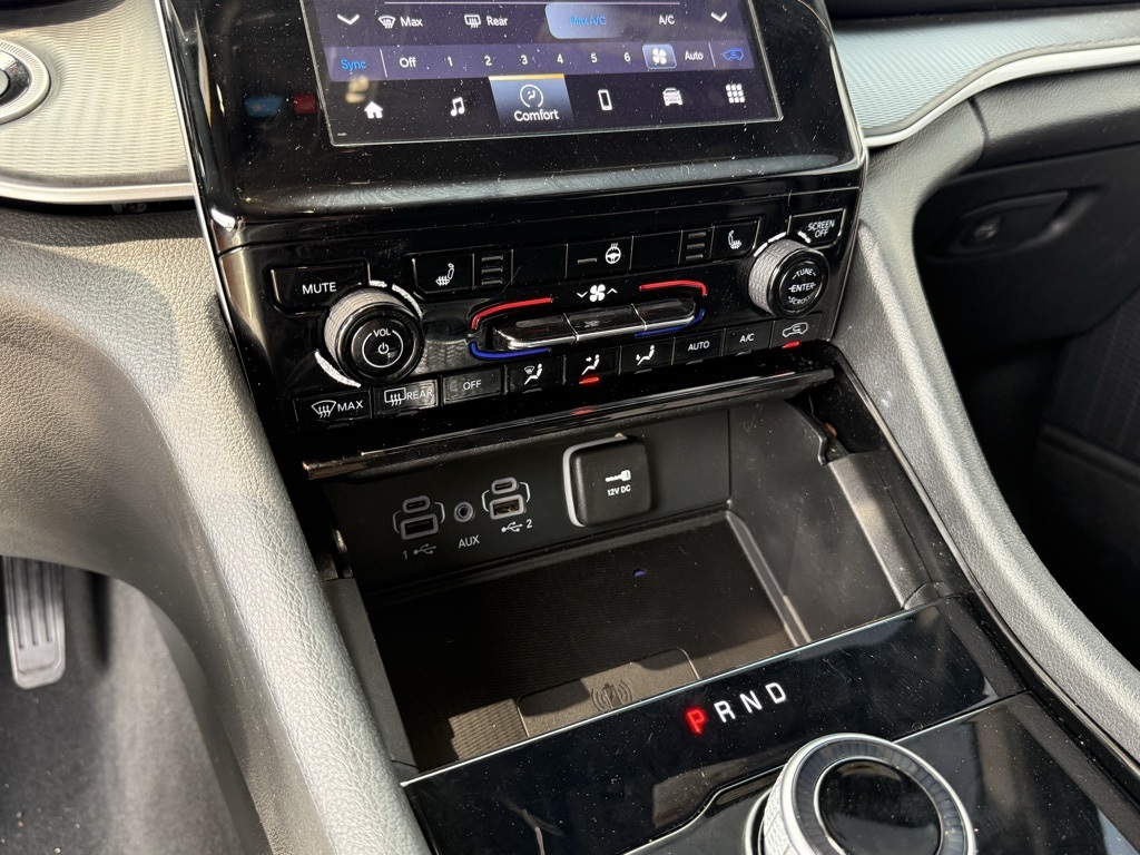 2023 Jeep Grand Cherokee Altitude photo 18