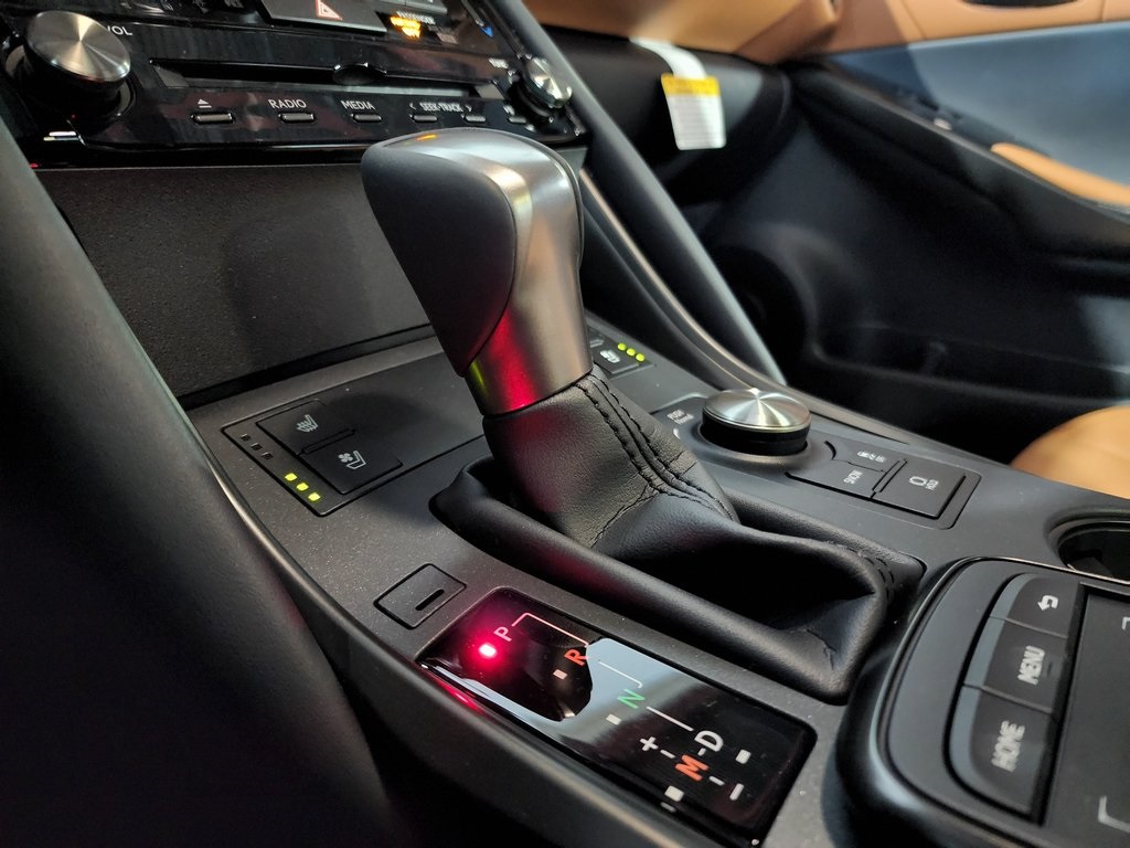 2025 Lexus IS 300 photo 22
