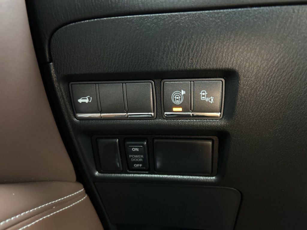 2016 Infiniti QX80 Limited photo 20