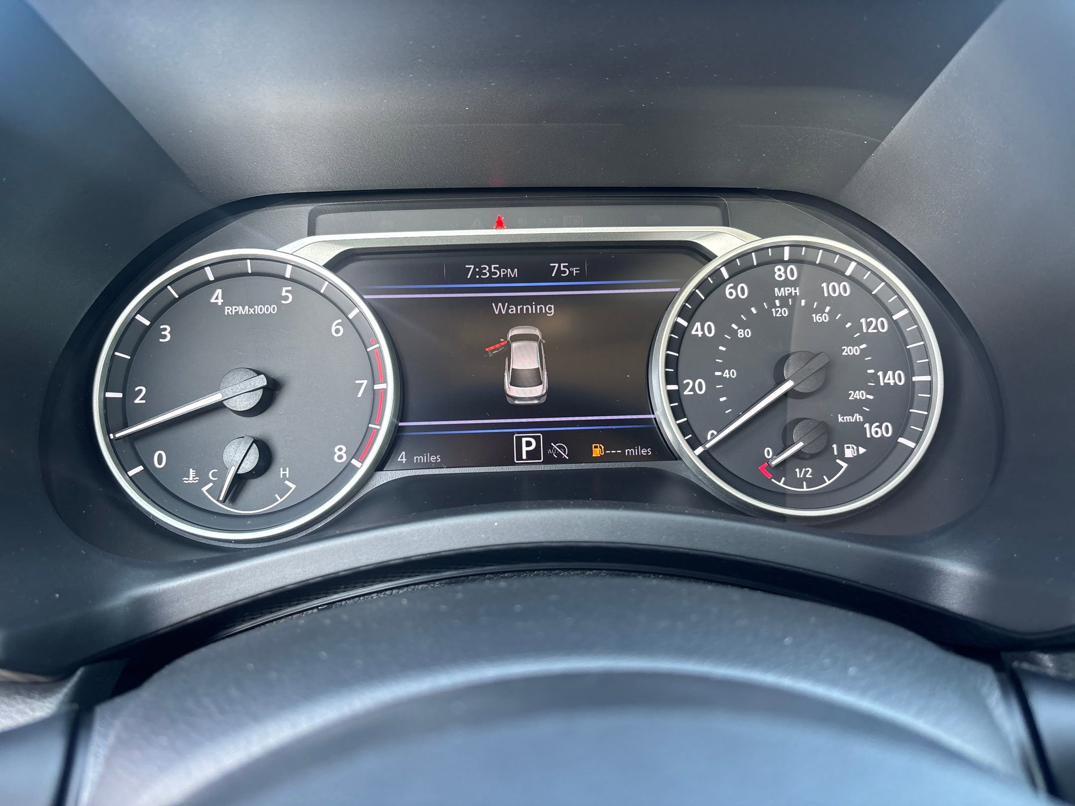 2025 Nissan Sentra SR photo 19