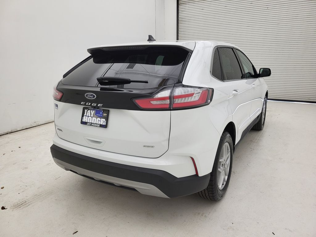 2024 Ford Edge SEL photo 14
