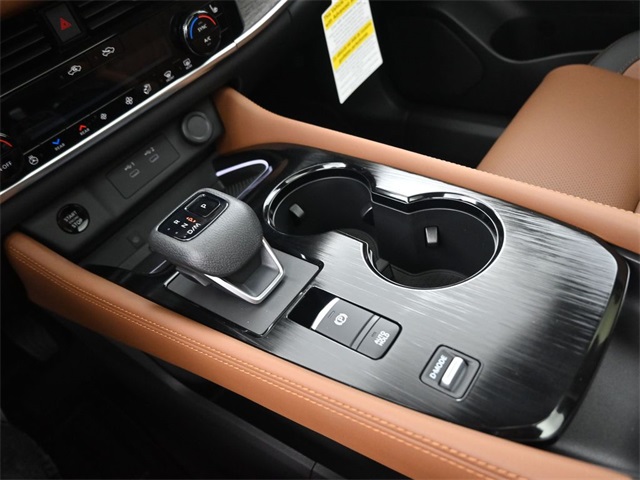 2025 Nissan Rogue Platinum photo 20