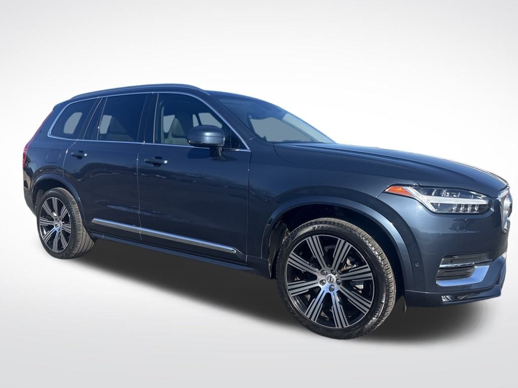 2021 Volvo XC90 Inscription's photo