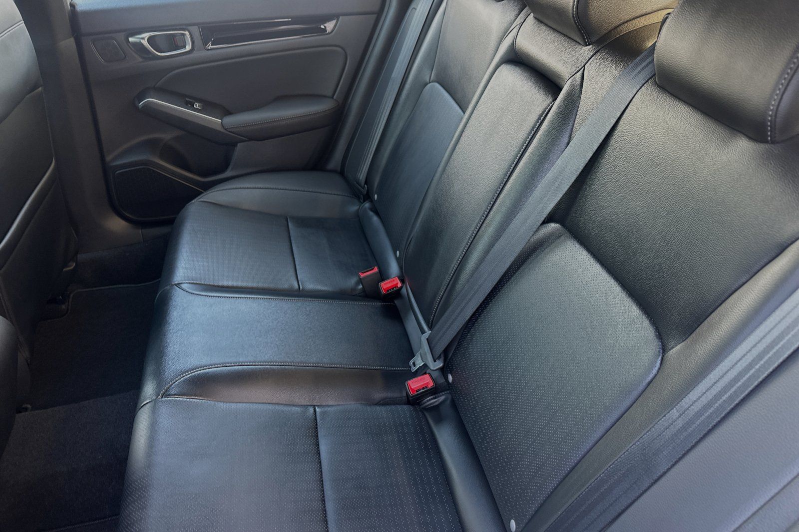 2025 Honda Civic Hybrid Sport Touring photo 12