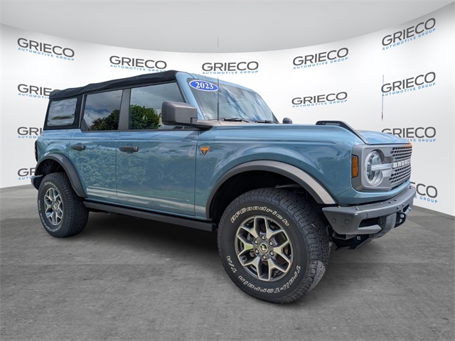 2023 Ford Bronco 4-Door Badlands's photo