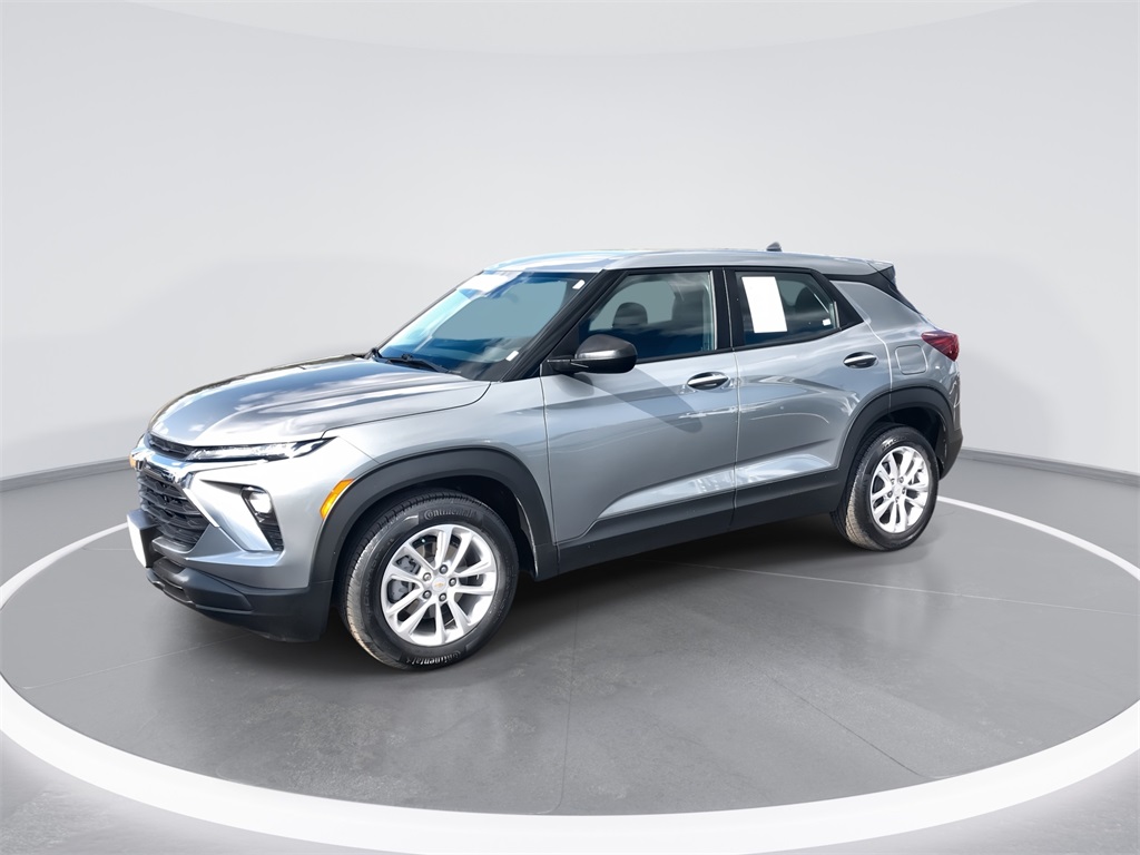 2024 Chevrolet Trailblazer LS photo 4
