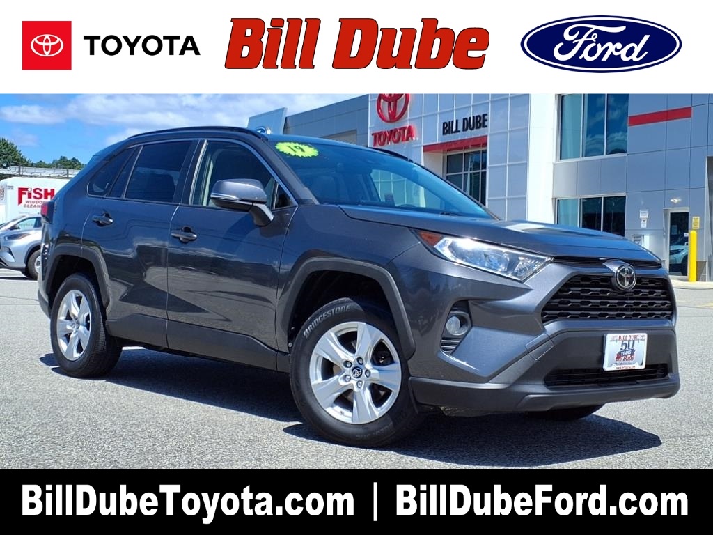 Used 2019 Gray Toyota XLE image 1