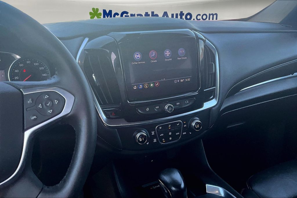 2022 Chevrolet Traverse Leather photo 8