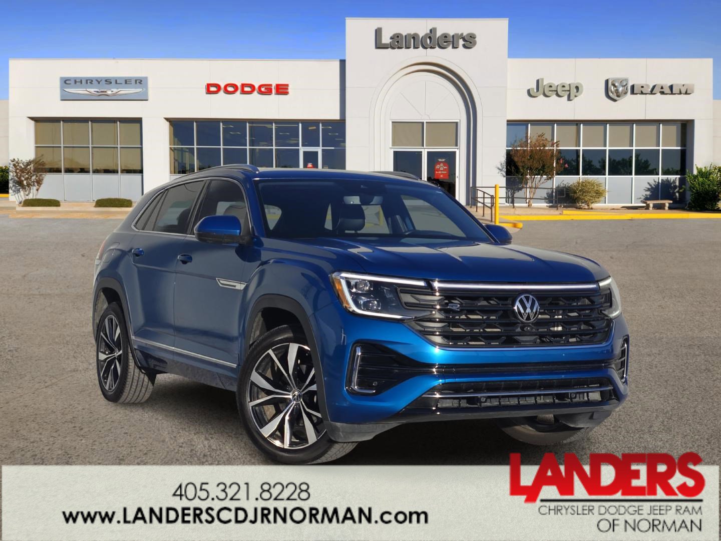2024 Volkswagen Atlas Cross Sport SEL Premium R-LINE's photo