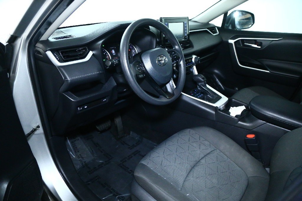 2021 Toyota RAV4 XLE photo 15