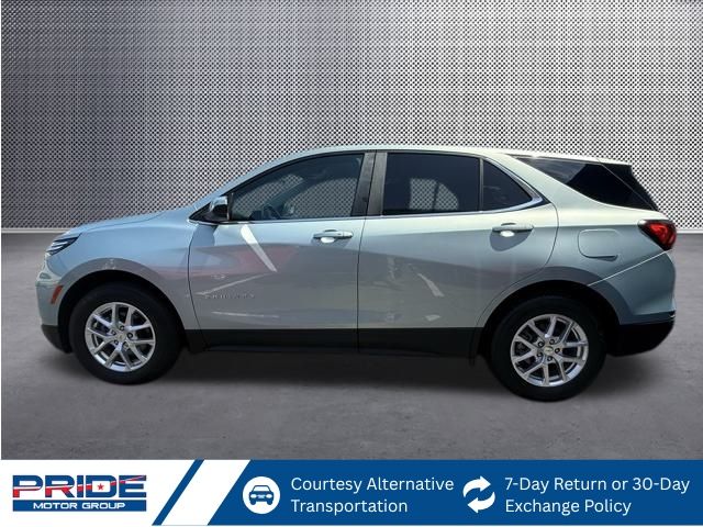 2022 Chevrolet Equinox LT photo 2