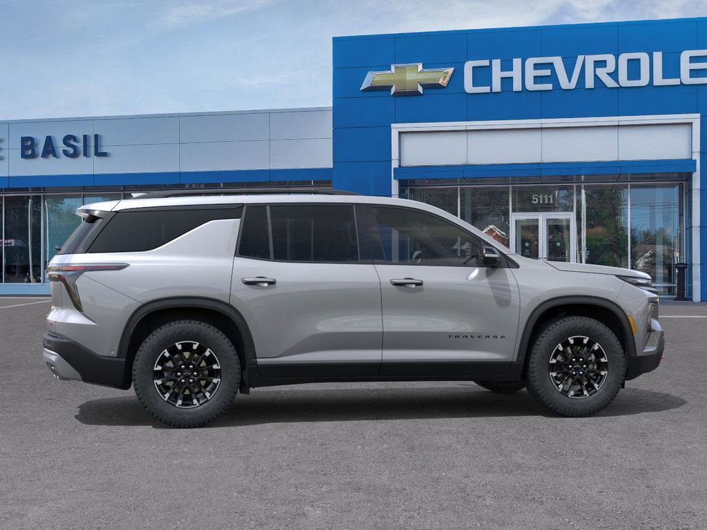 2026 Chevrolet Traverse Z71 photo 2