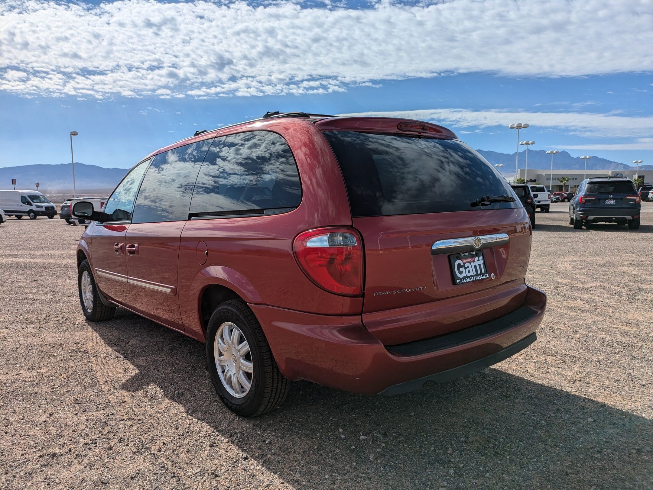 2006 Chrysler Town & Country Touring photo 5