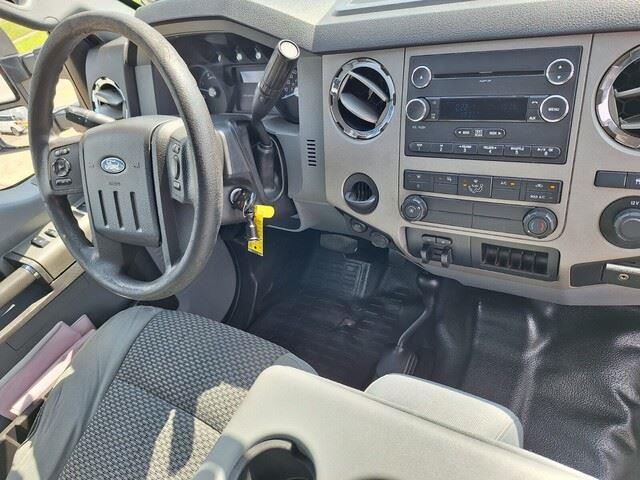 2016 Ford F-250 XLT photo 26