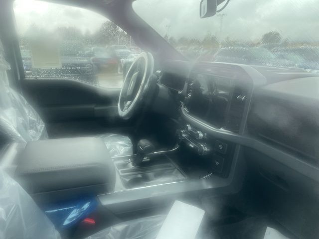2025 Ford F-150 XLT photo 5