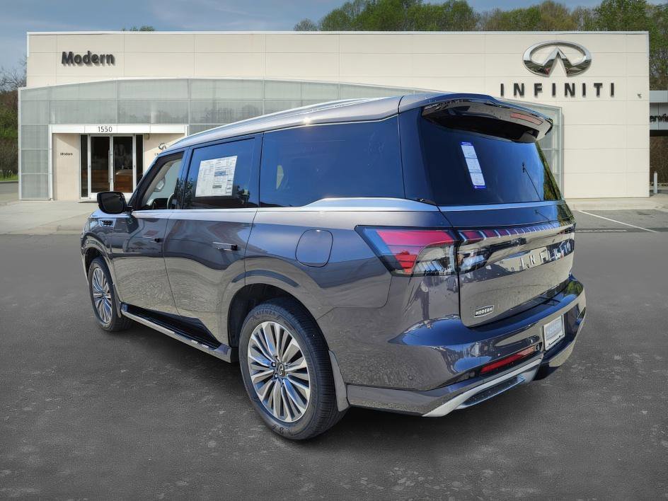 2026 Infiniti QX80 Luxe photo 3