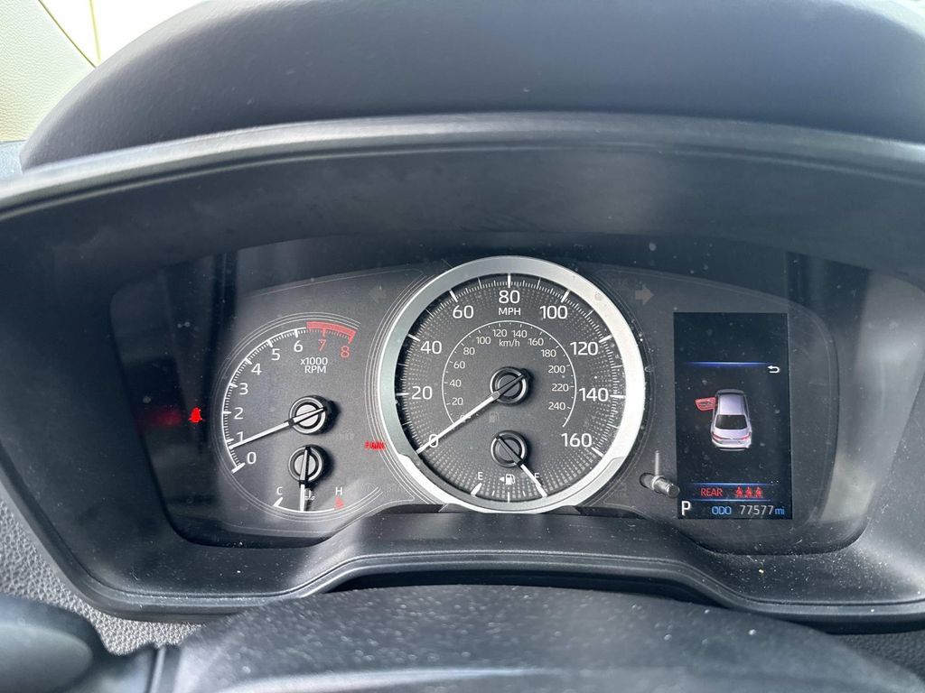 2022 Toyota Corolla LE photo 28