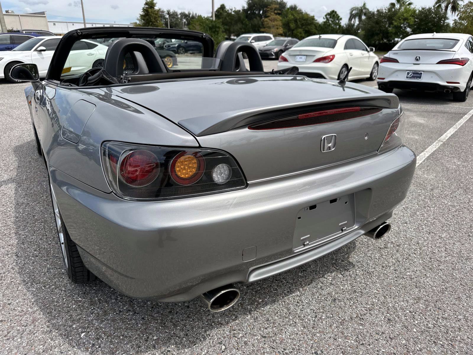 2004 Honda S2000 Base photo 9