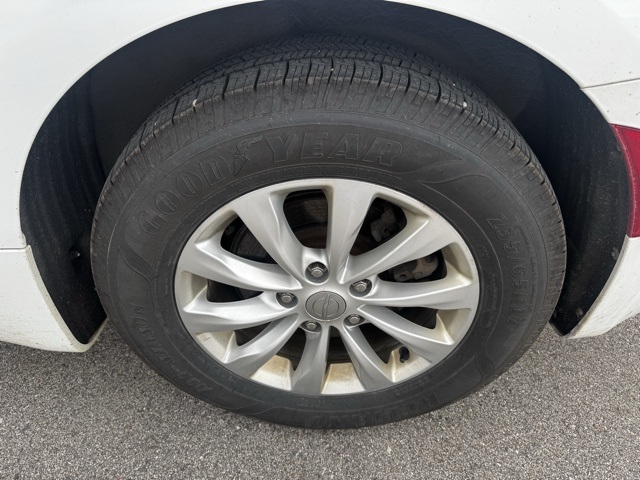 2018 Chrysler Pacifica Touring Plus photo 12