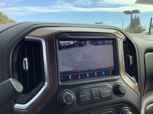 2021 Chevrolet Silverado 1500 High Country photo 19