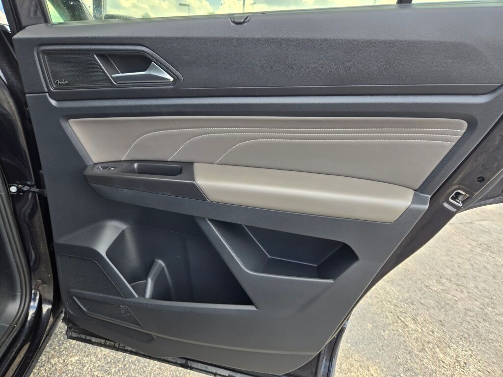 2022 Volkswagen Atlas V6 SEL Premium R-Line photo 9