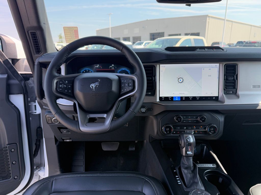 2025 Ford Bronco Outer Banks photo 10