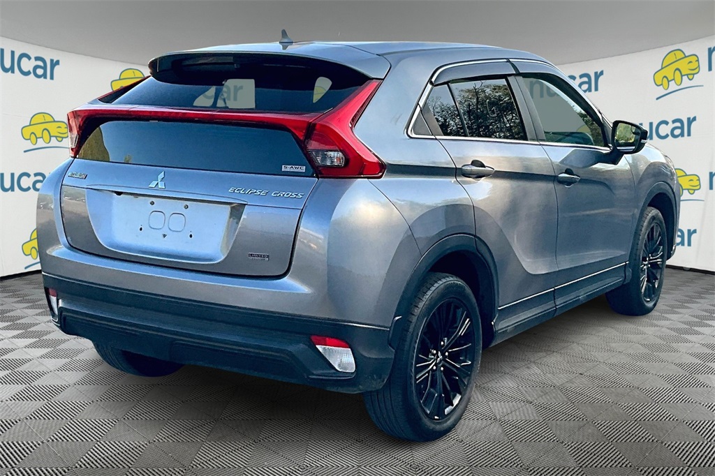 2019 Mitsubishi Eclipse Cross LE photo 6