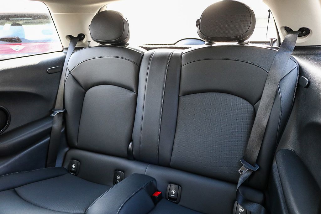2023 Mini Cooper Hardtop S photo 17