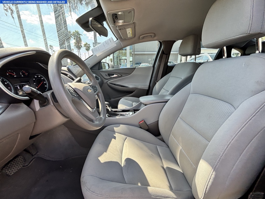 2023 Chevrolet Malibu LS photo 10