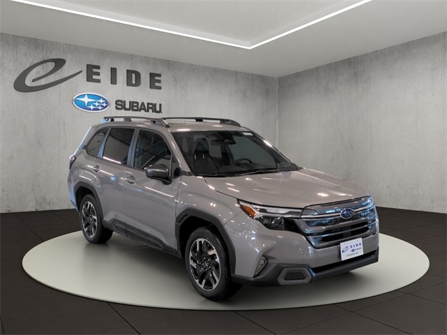 2025 Subaru Forester Limited's photo