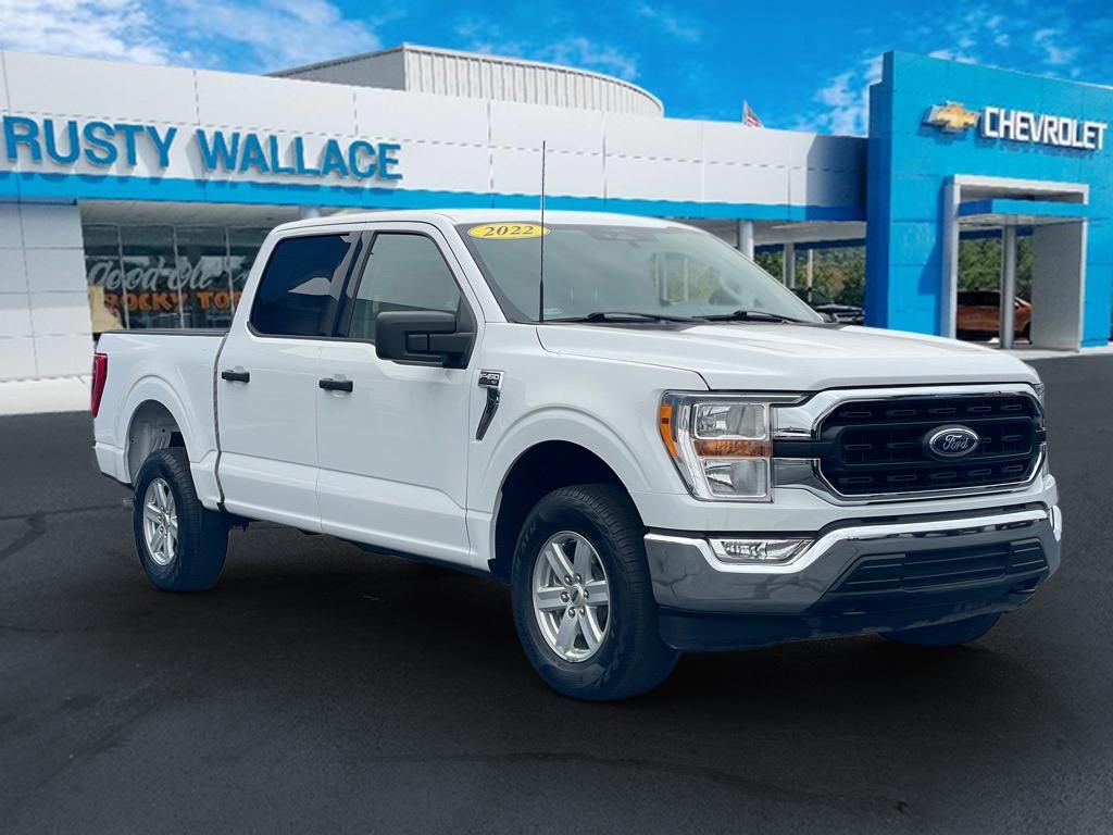 Used 2022 Oxford White Ford XLT image 1