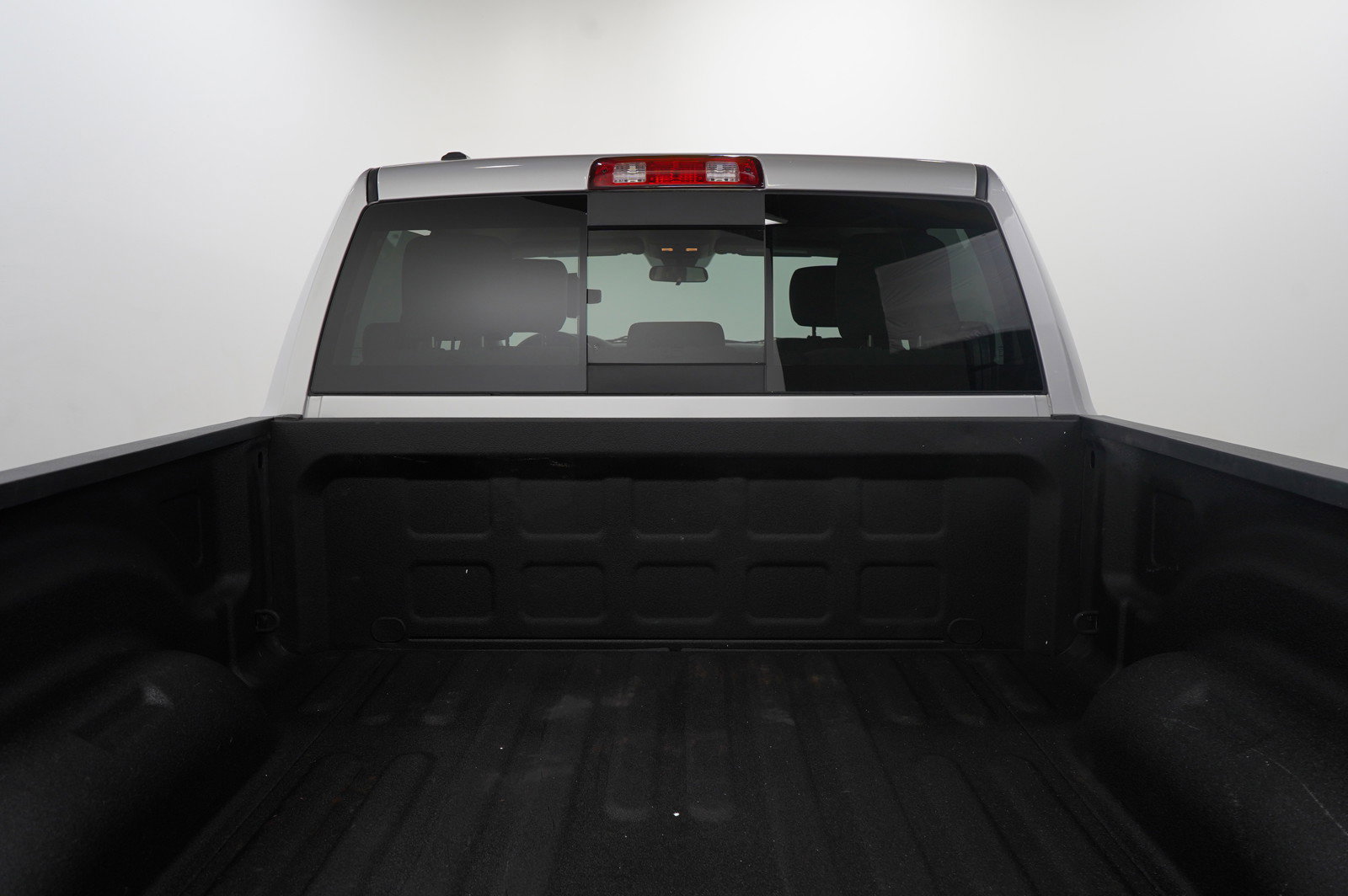 2018 Ram 1500 SLT photo 15
