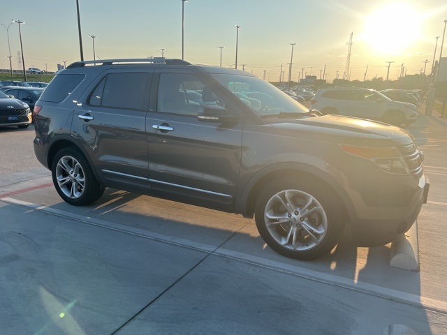 2015 Ford Explorer Limited photo 4