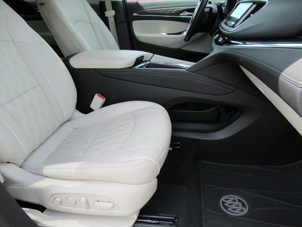 2023 Buick Enclave Avenir photo 9