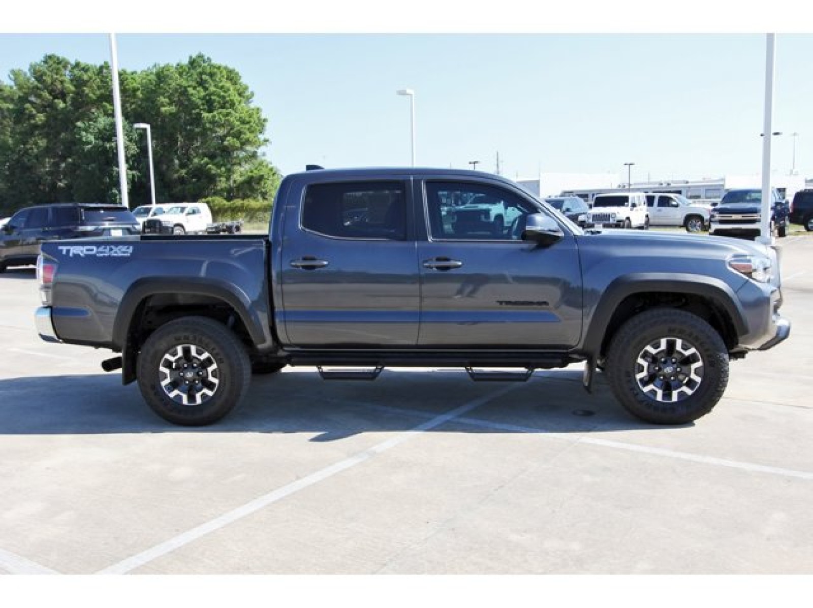 2023 Toyota Tacoma 4WD TRD Off Road - 6