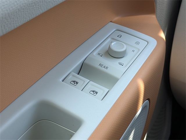 2025 Volkswagen ID. Buzz photo 23