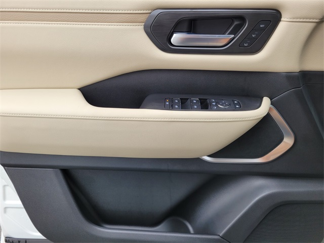 2025 Nissan Armada Platinum photo 27