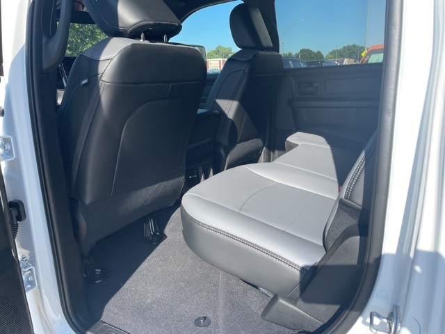 2026 Ram 3500 Tradesman photo 8