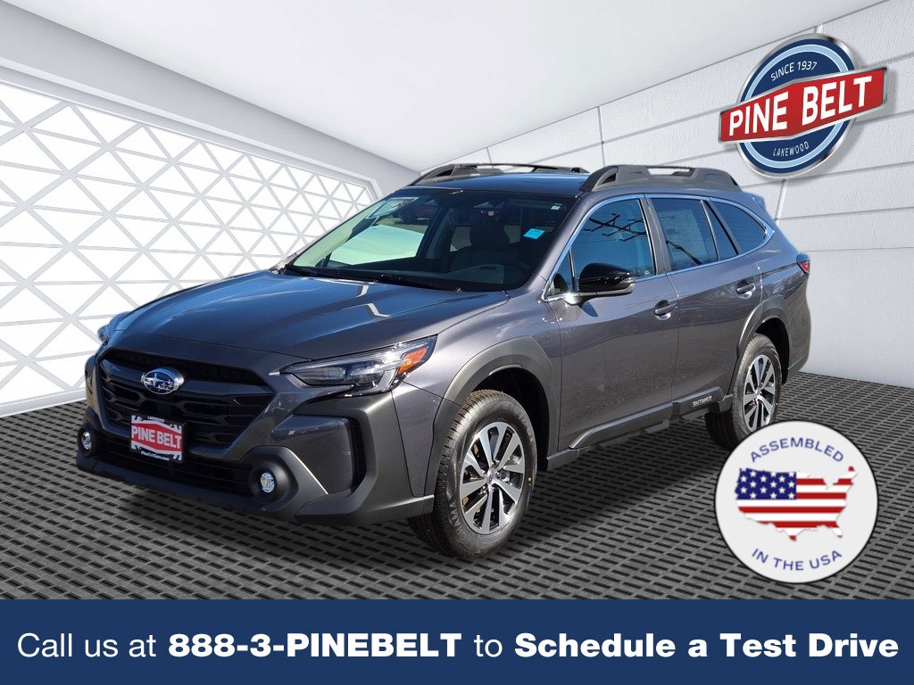 2025 Subaru Outback Premium's photo