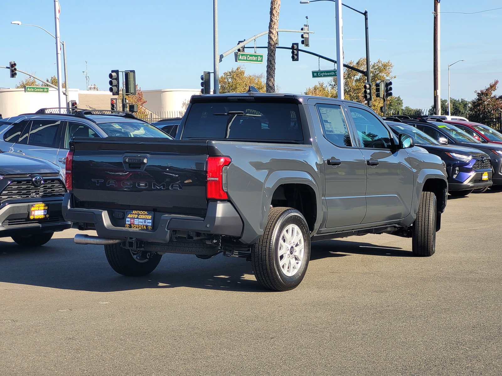 2025 Toyota Tacoma SR photo 4