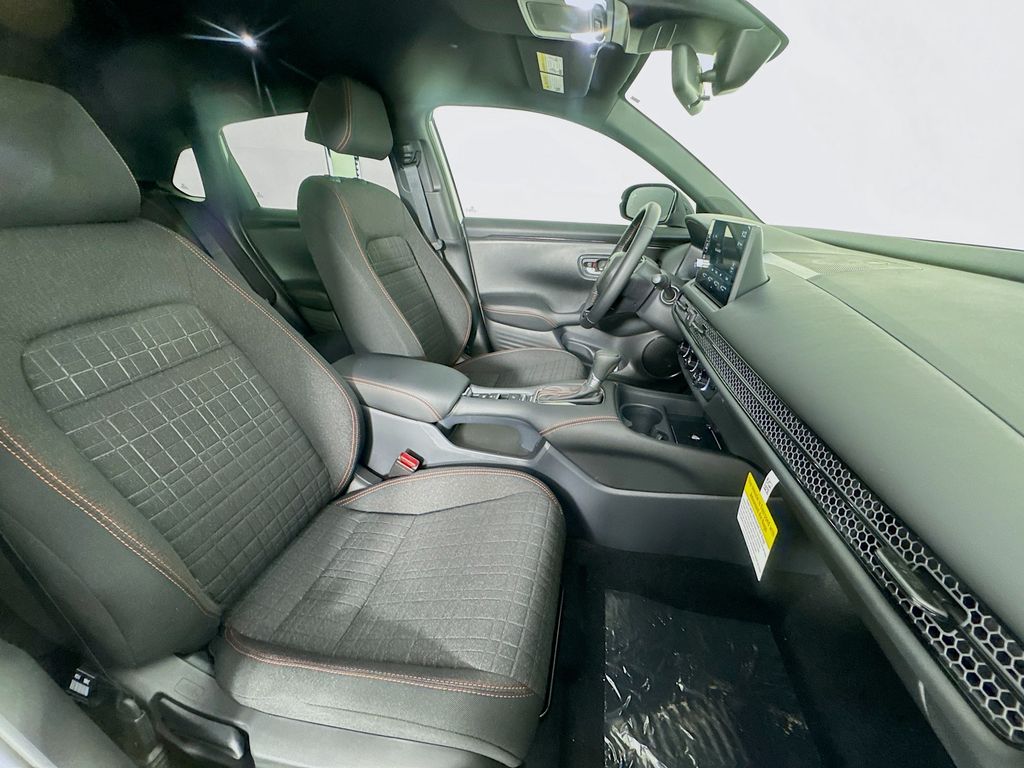 2026 Honda HR-V Sport photo 32
