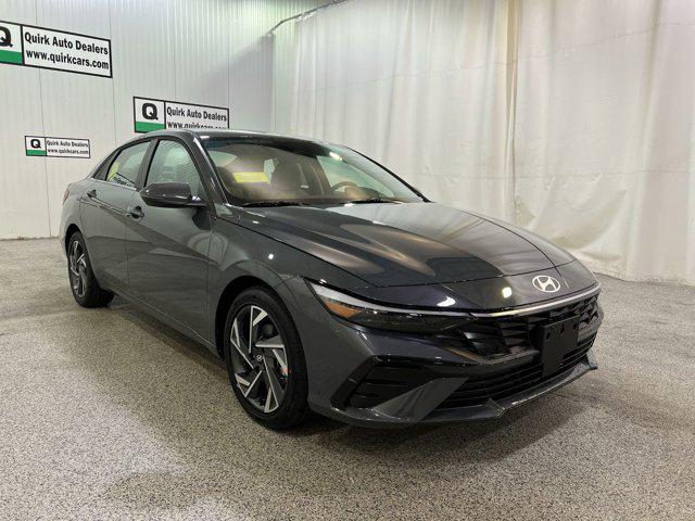 2025 Hyundai Elantra Limited's photo