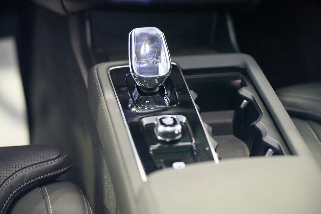 2025 VOLVO XC90 - Image 22