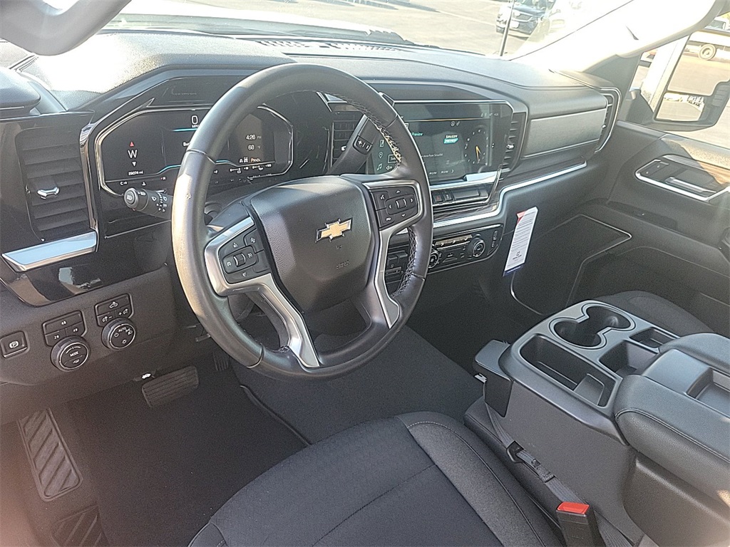 2024 CHEVROLET SILVERADO HD - Image 11