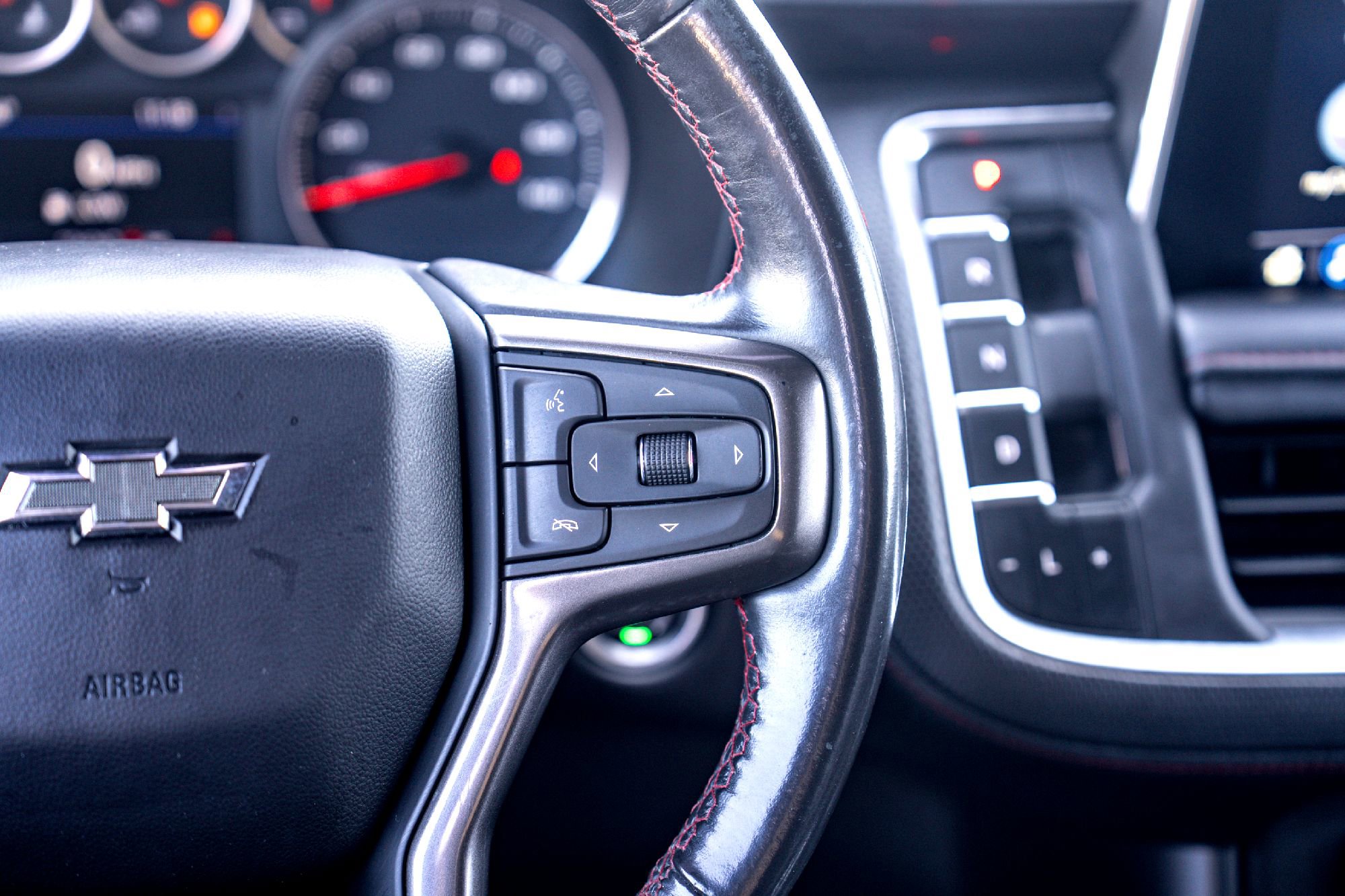 2021 Chevrolet Suburban RST photo 26