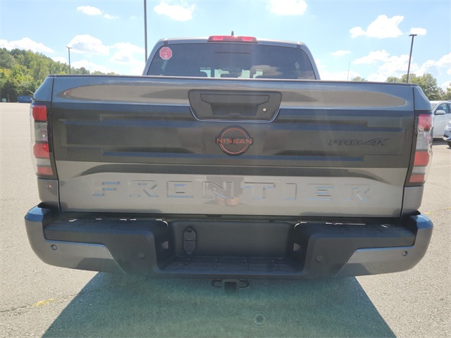 2026 Nissan Frontier Crew Cab PRO-4X photo 4