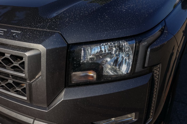 2024 Nissan Frontier SV photo 8